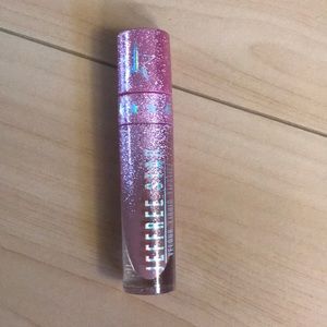 RARE* JEFFREE STAR COSMETICS “CHRISTMAS COOKIE”